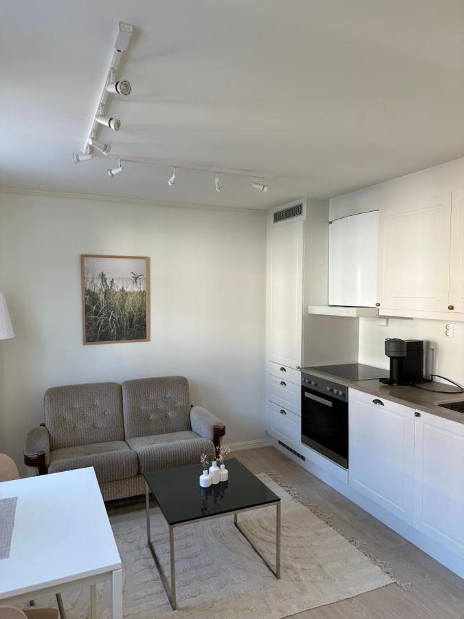 Cosy 2-Rooms Apartment In The City Center Tromsø Buitenkant foto